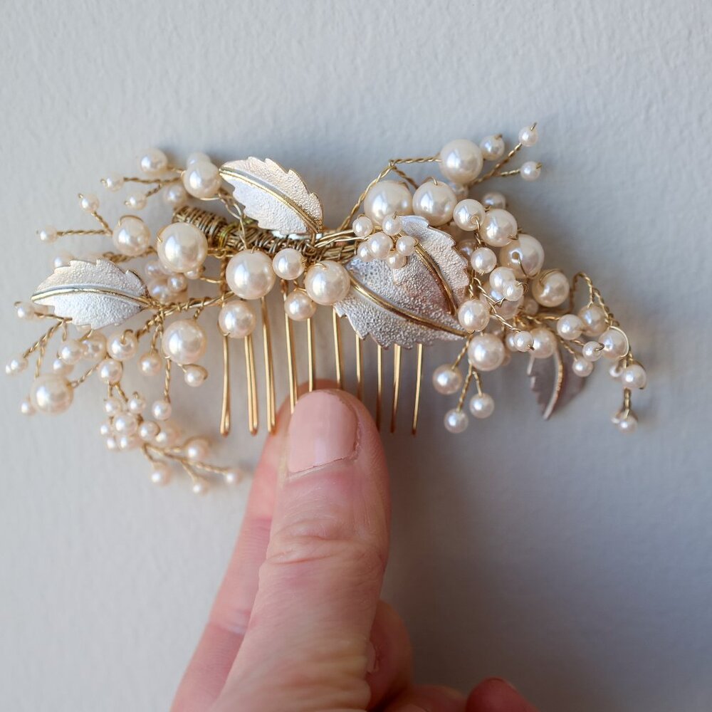 Untamed Petals Bridal Hair Piece